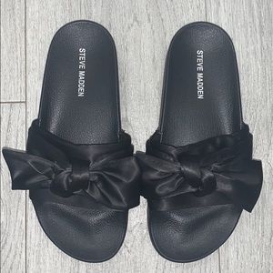 Steve Madden Bow Slides size 7 black
